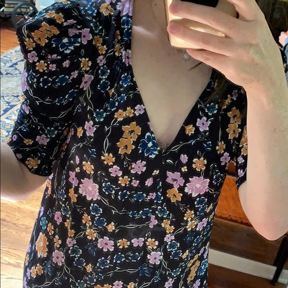 Fun flirty floral designer dress - Picture 2 of 5